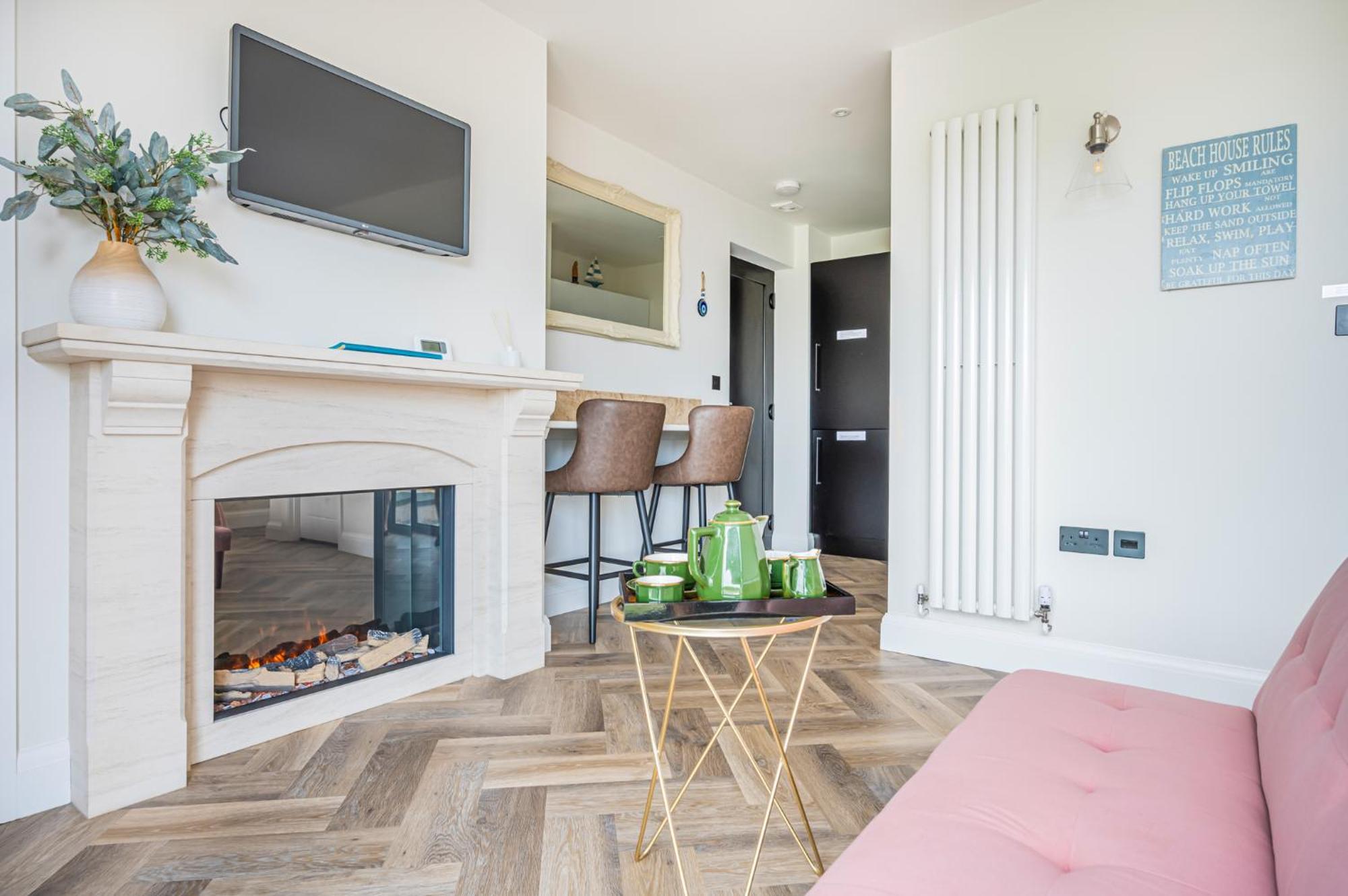 Aqua Blu Beach House Holiday Rental 佩文西 外观 照片