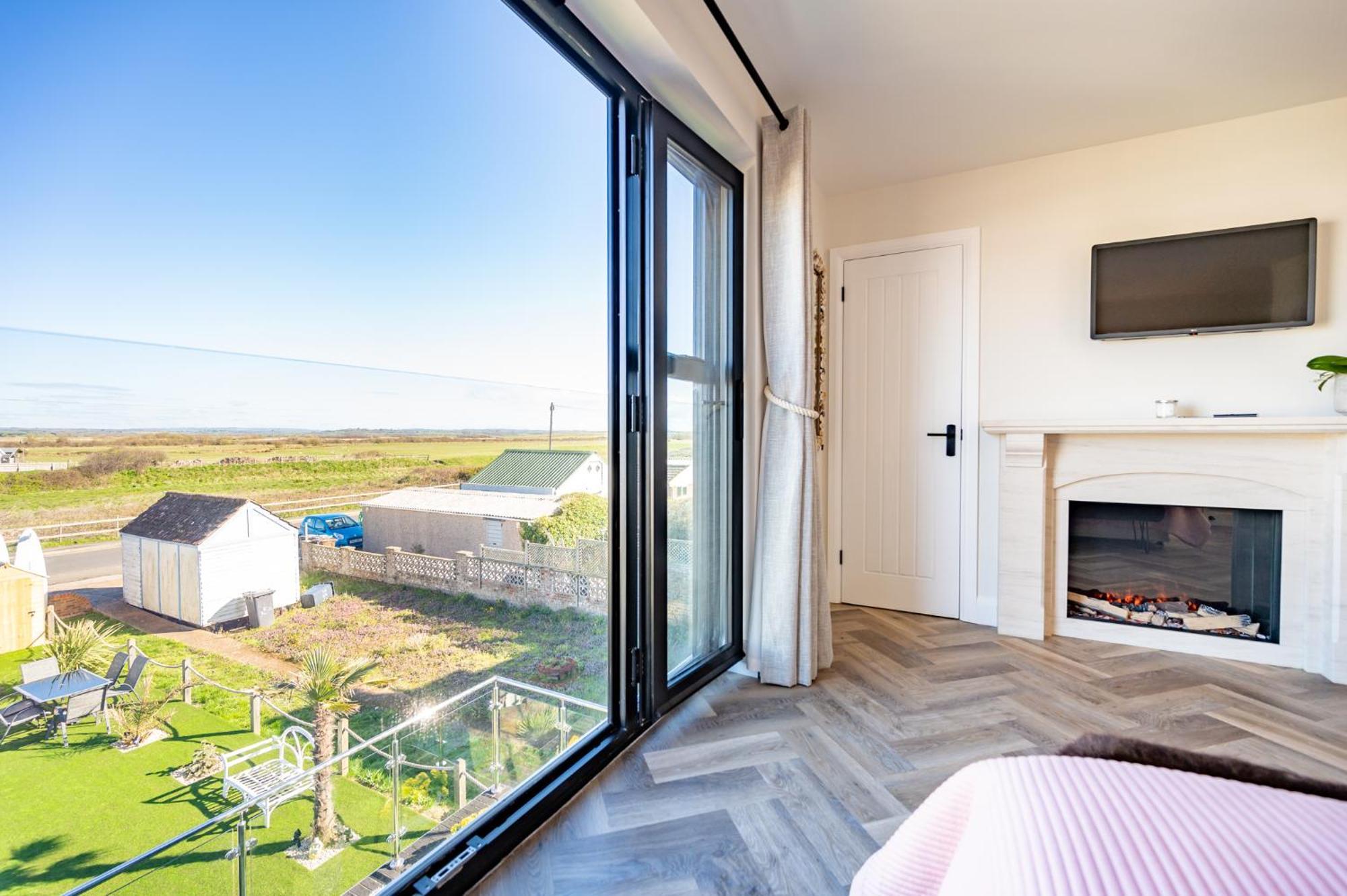 Aqua Blu Beach House Holiday Rental 佩文西 外观 照片